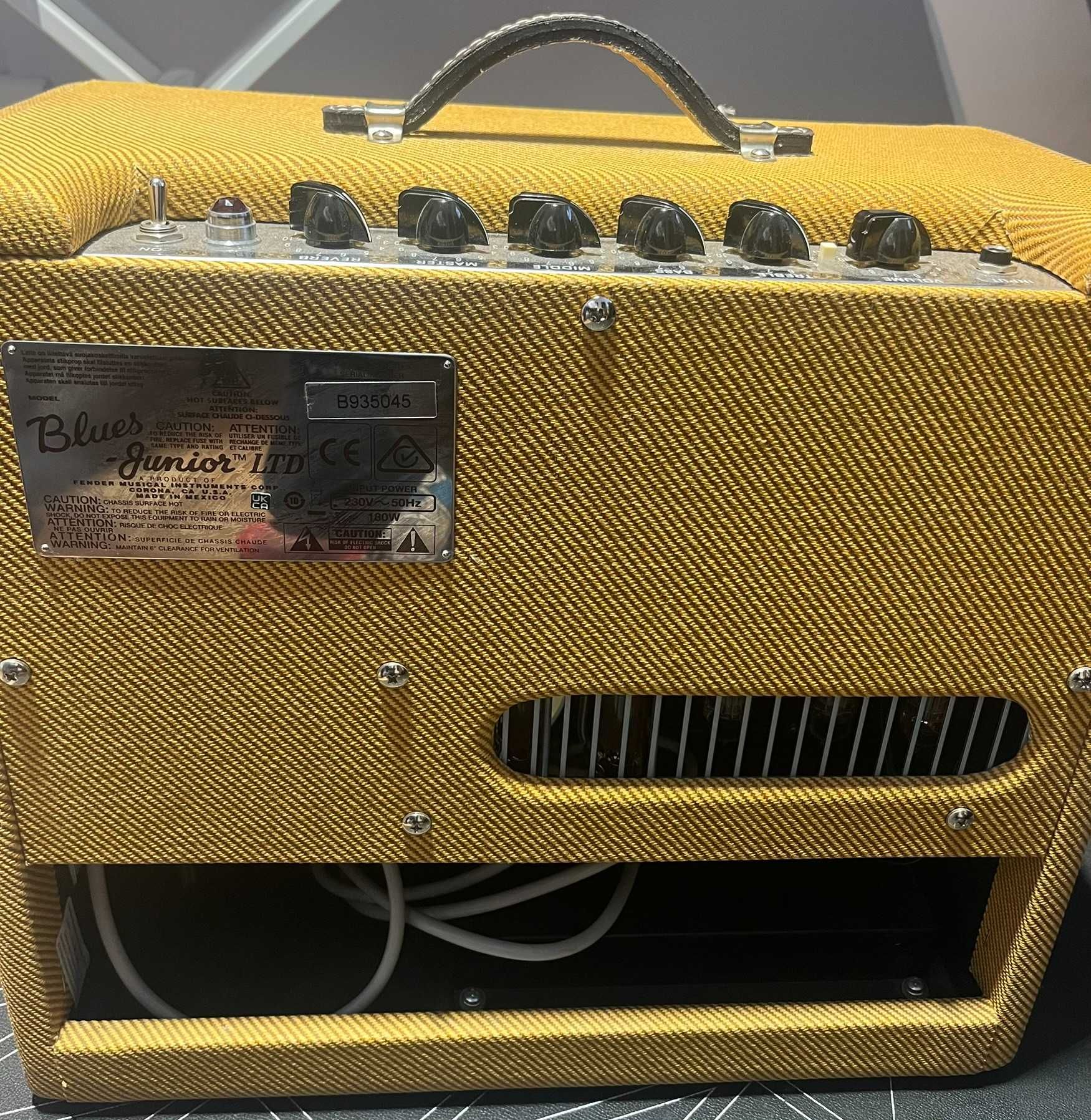 Fender Blues Junior Lacquered Tweed