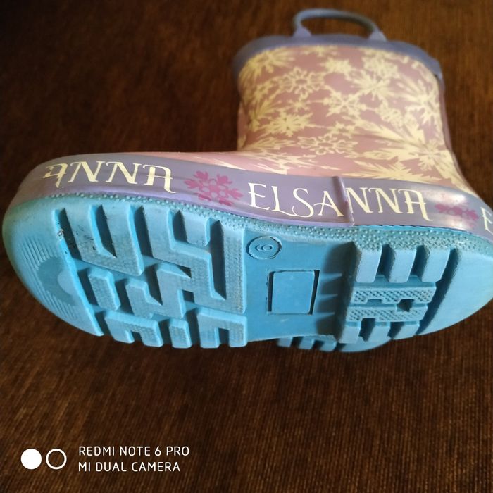 Детские резиновые сапожки