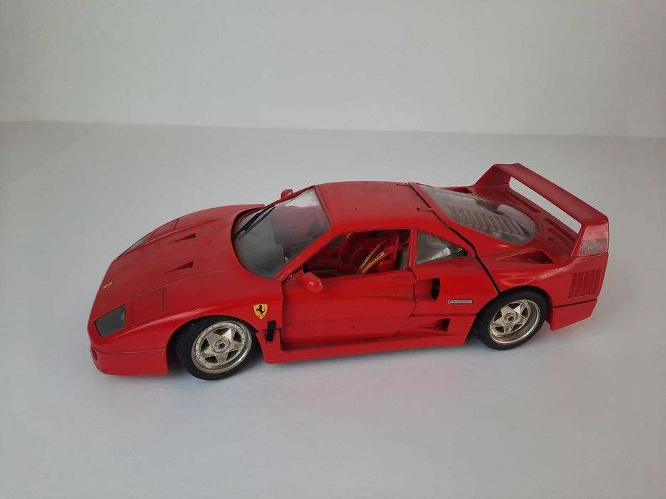 Ferrari F40 (Burago)