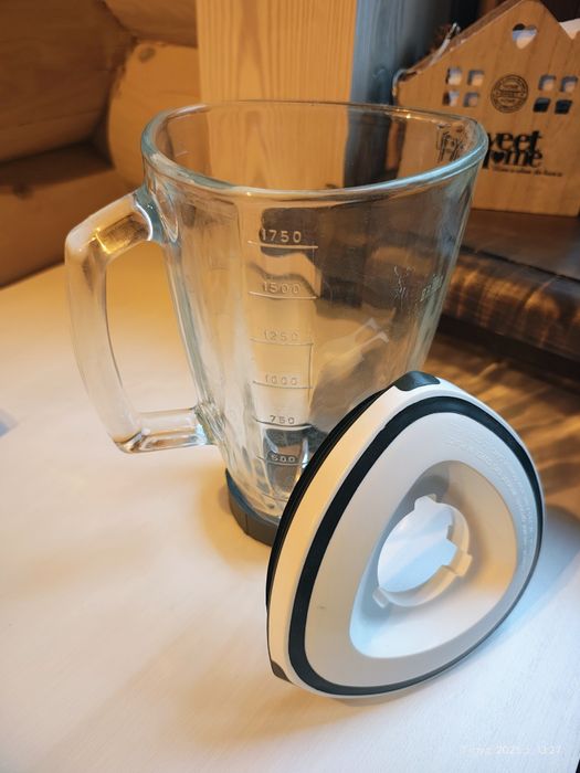 Чаша BRAUN MX 2050 / MX 2000 у зборі (ніж + кришка). Оригінал.