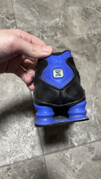 Крассовки nike shox