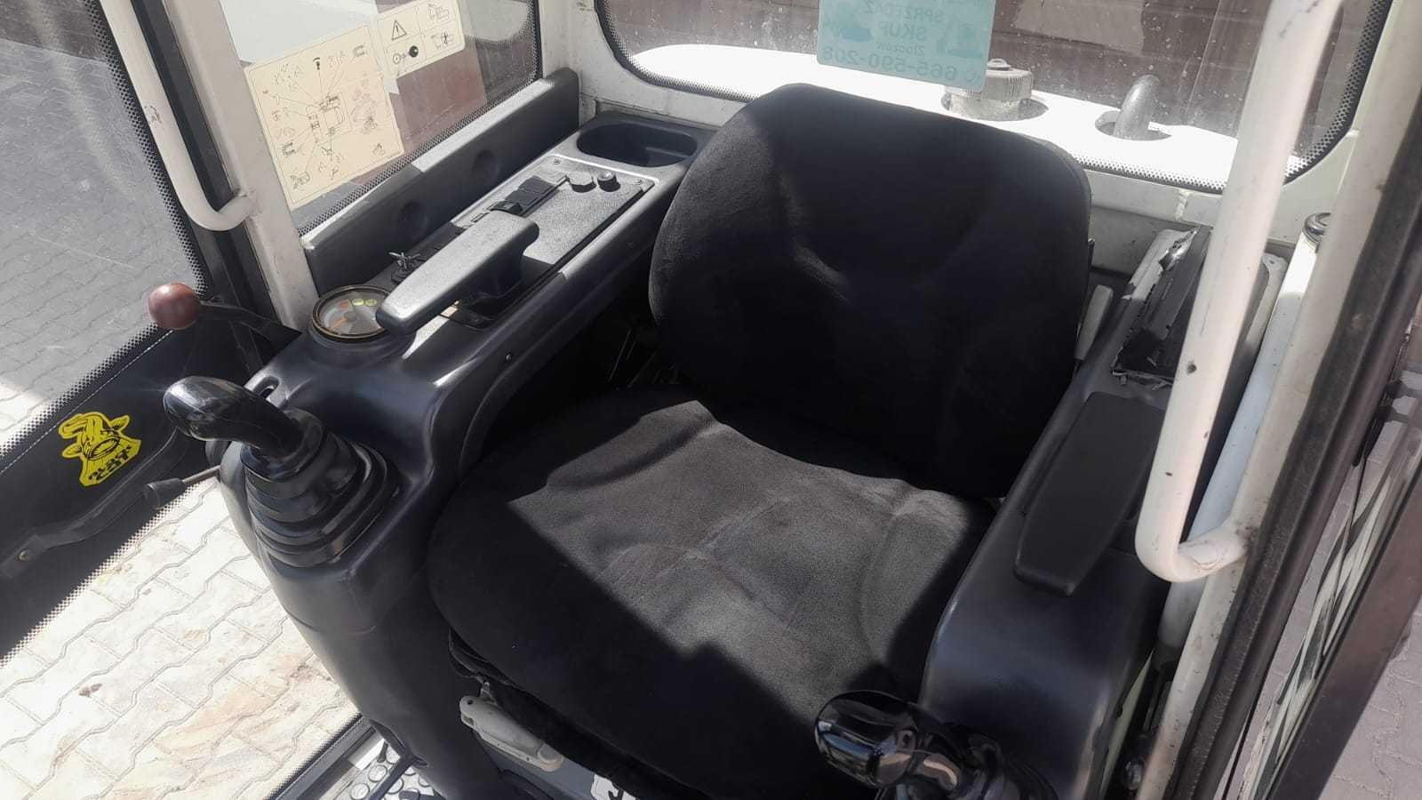 Minikoparka Terex TC16