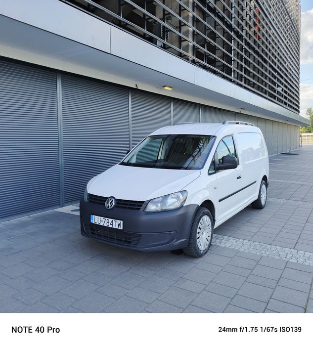 Wynajem Wypożyczalnia Volkswagen Caddy maxi bus dostawczy, plandeka
