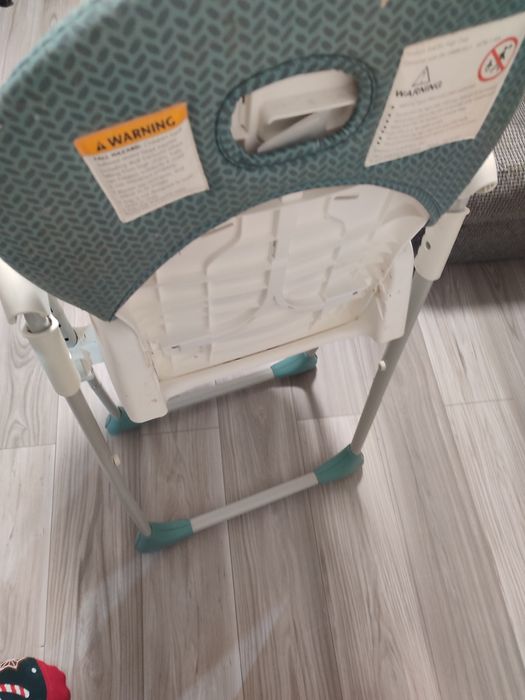 Стільчик для годування