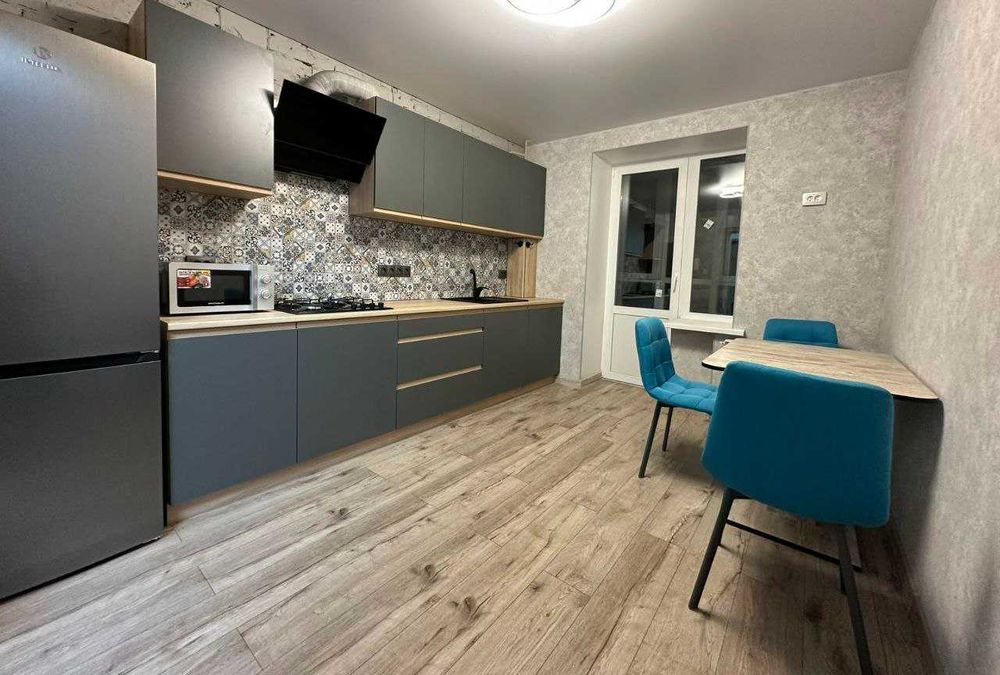 Терміново здам 1-ку в новобудові в центрі