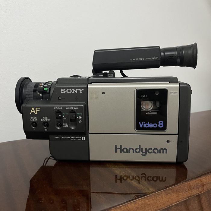 Відеокамера SONY ccd-v30e