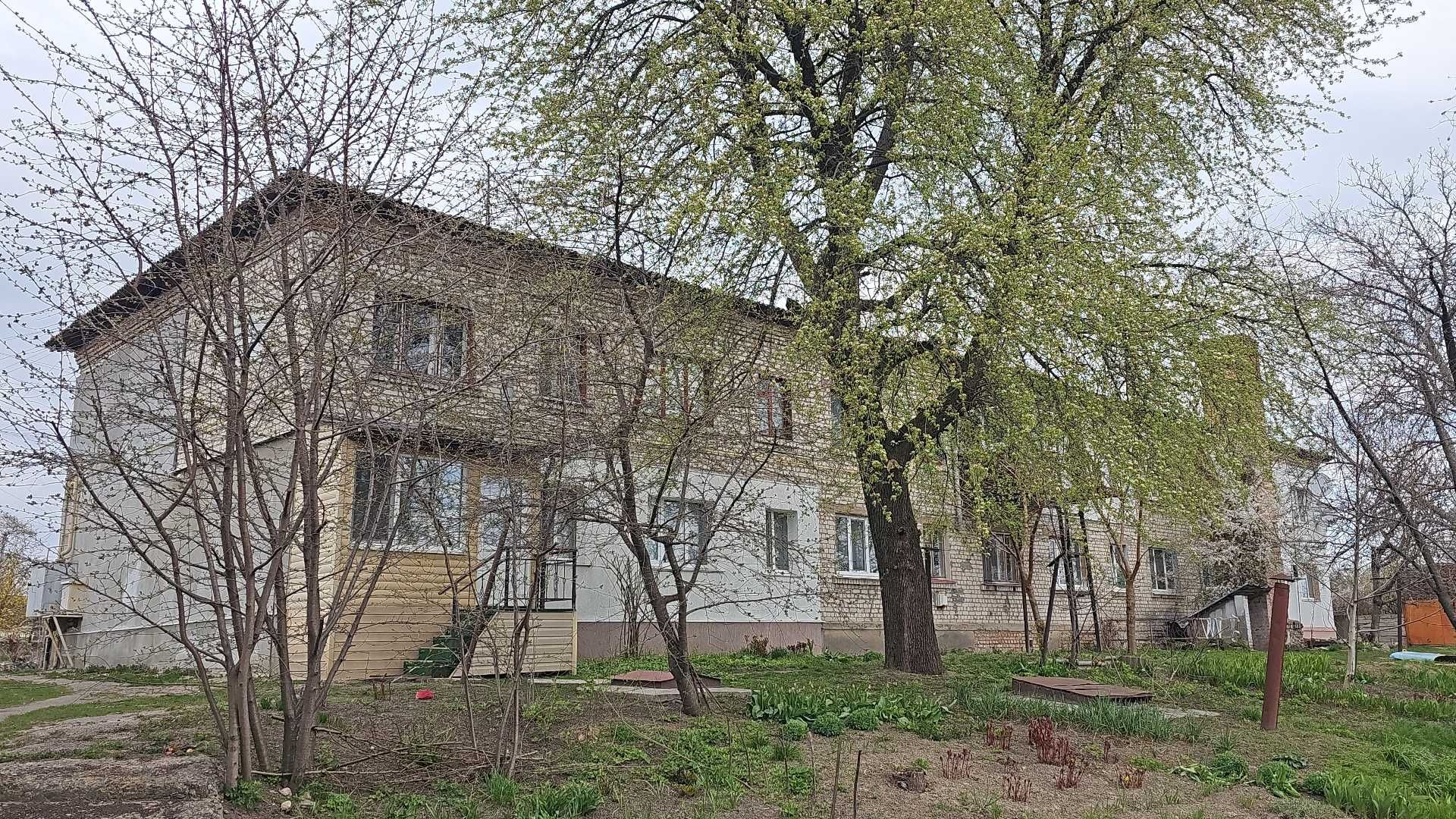 шість “6” кімнат квартира 102 кв.м. загальна площа - є відео огляд