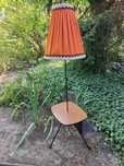 Lampa stolik gazetnik PRL