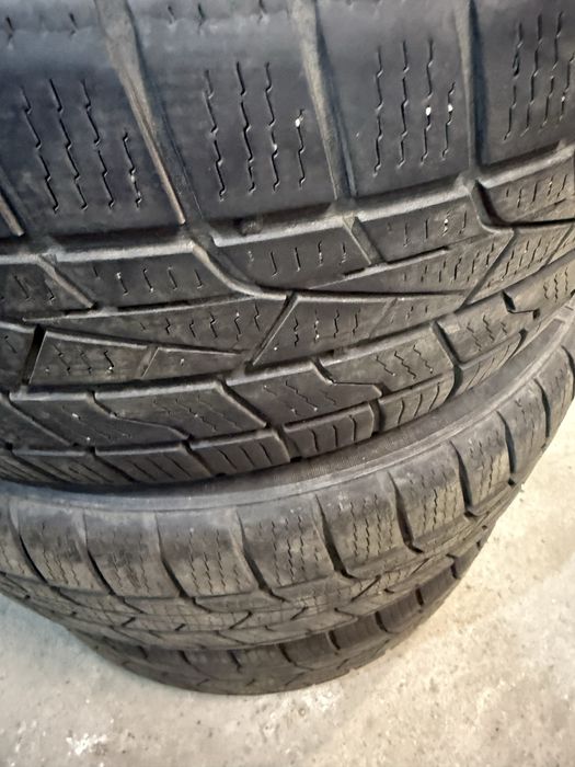 Komplet opon całorocznych 225/50/17 Mastrersteel