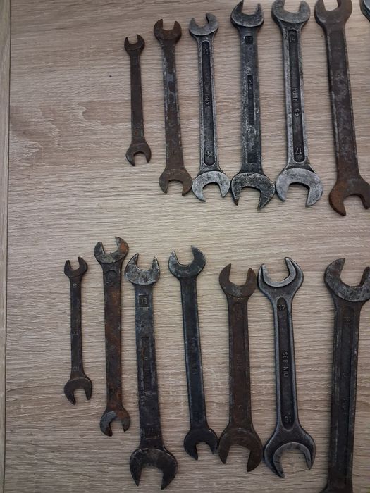 Klucze rolnicze z PRL płaskie