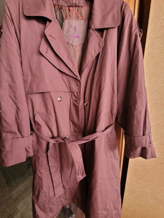 Нове жіноче пальто демісезонне, плащовка, розмір 48