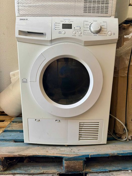 Máquina Secar Roupa Princess a Funcionar