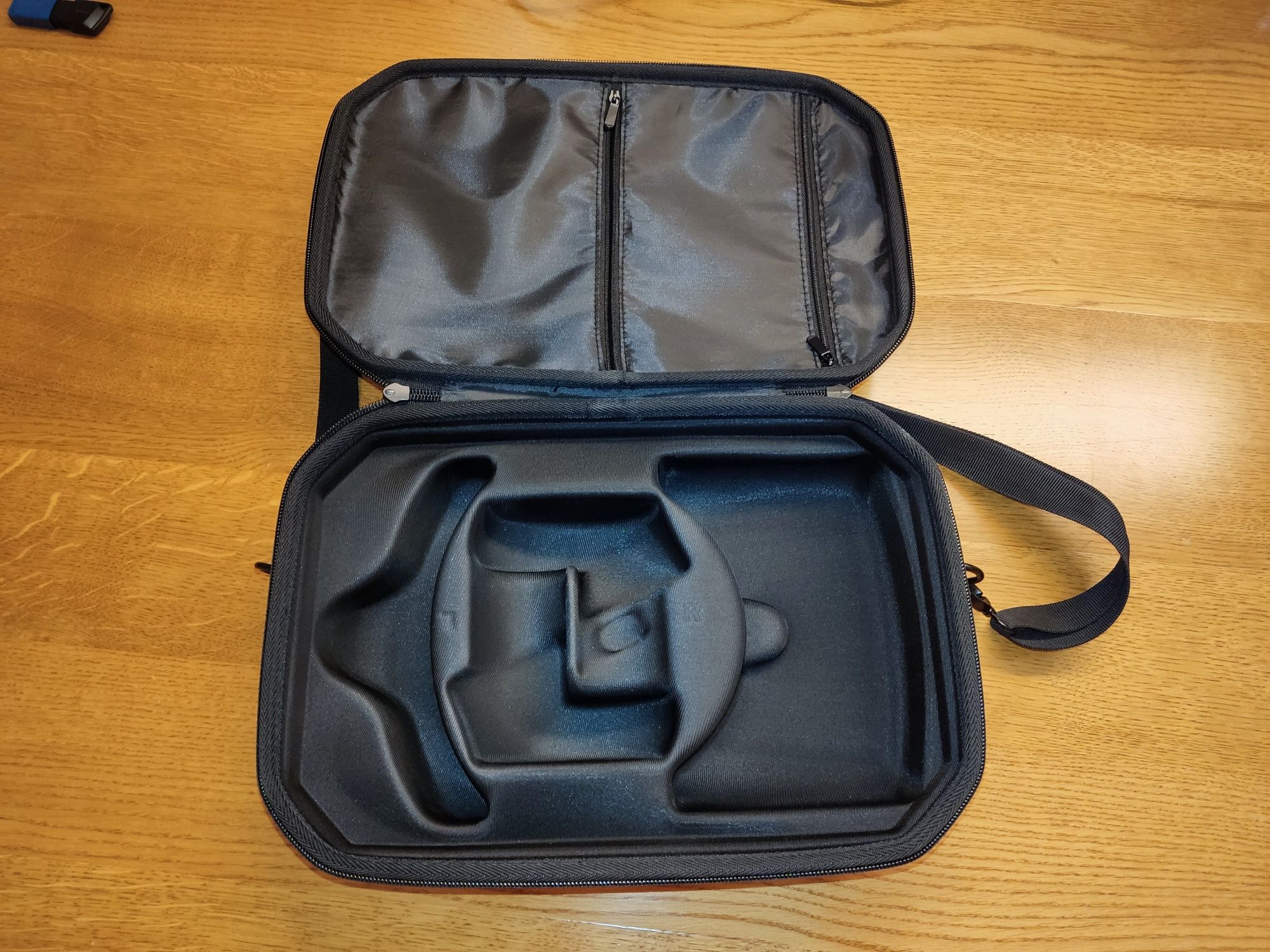 Twardy futerał/etui do gogli Meta/Oculus Quest 2