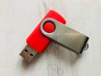 NOWY Pendrive 8 GB czerwony rozkładany do smyczy