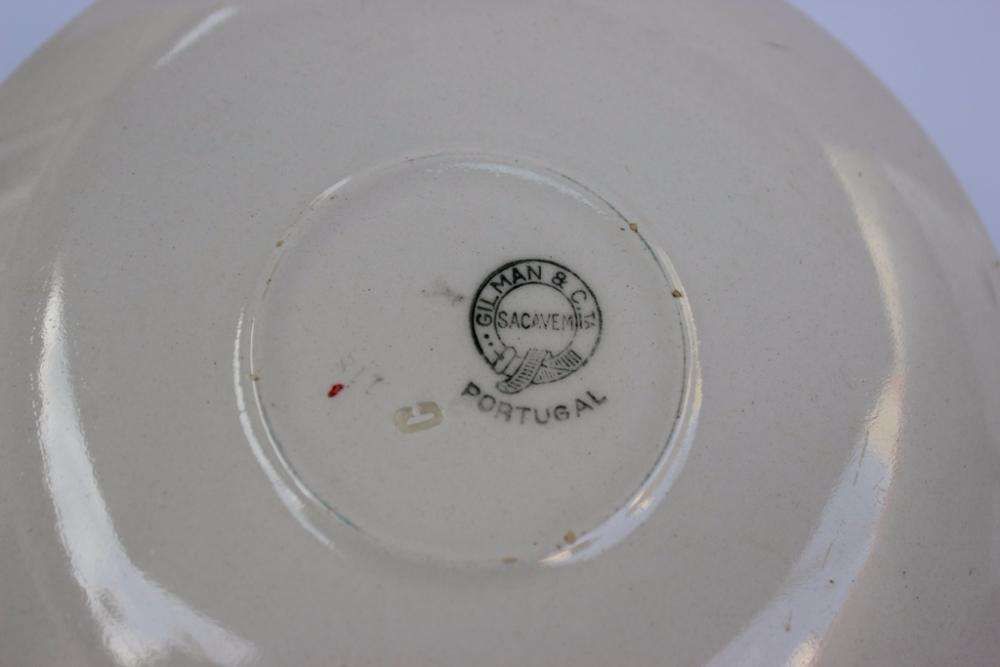 Chávena de chá com pires Gilman de Sacavém.