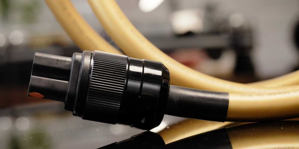 Силовой кабель Van Den Hul  '' The Mainsstream '' (1m)