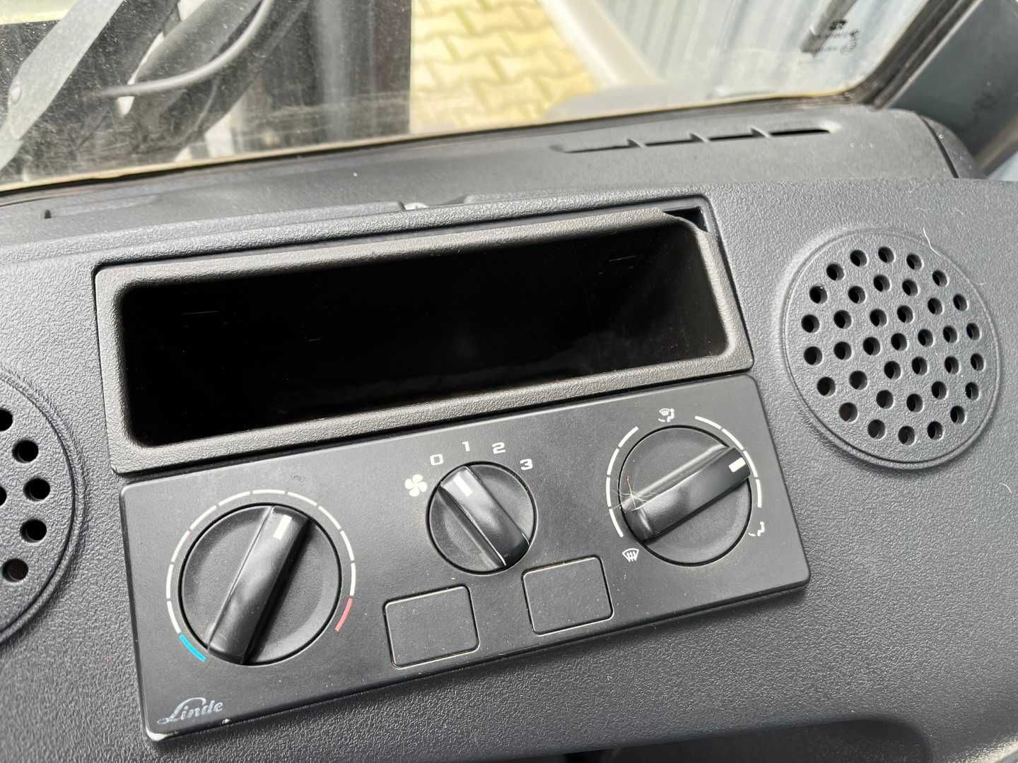Wózek widłowy Linde H35T-02 Triplex Przesuw 2016 LPG