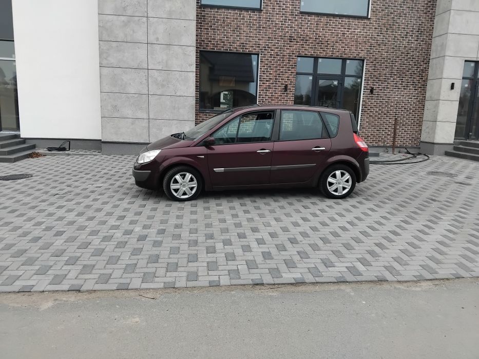 Renault Scenic 1.9 диз. 2003 г.в. На полном ходу