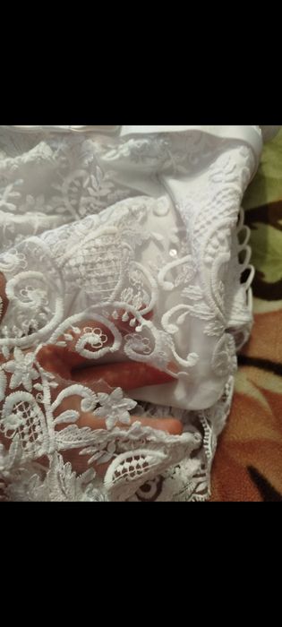 Весільна сукня. 54 розмір