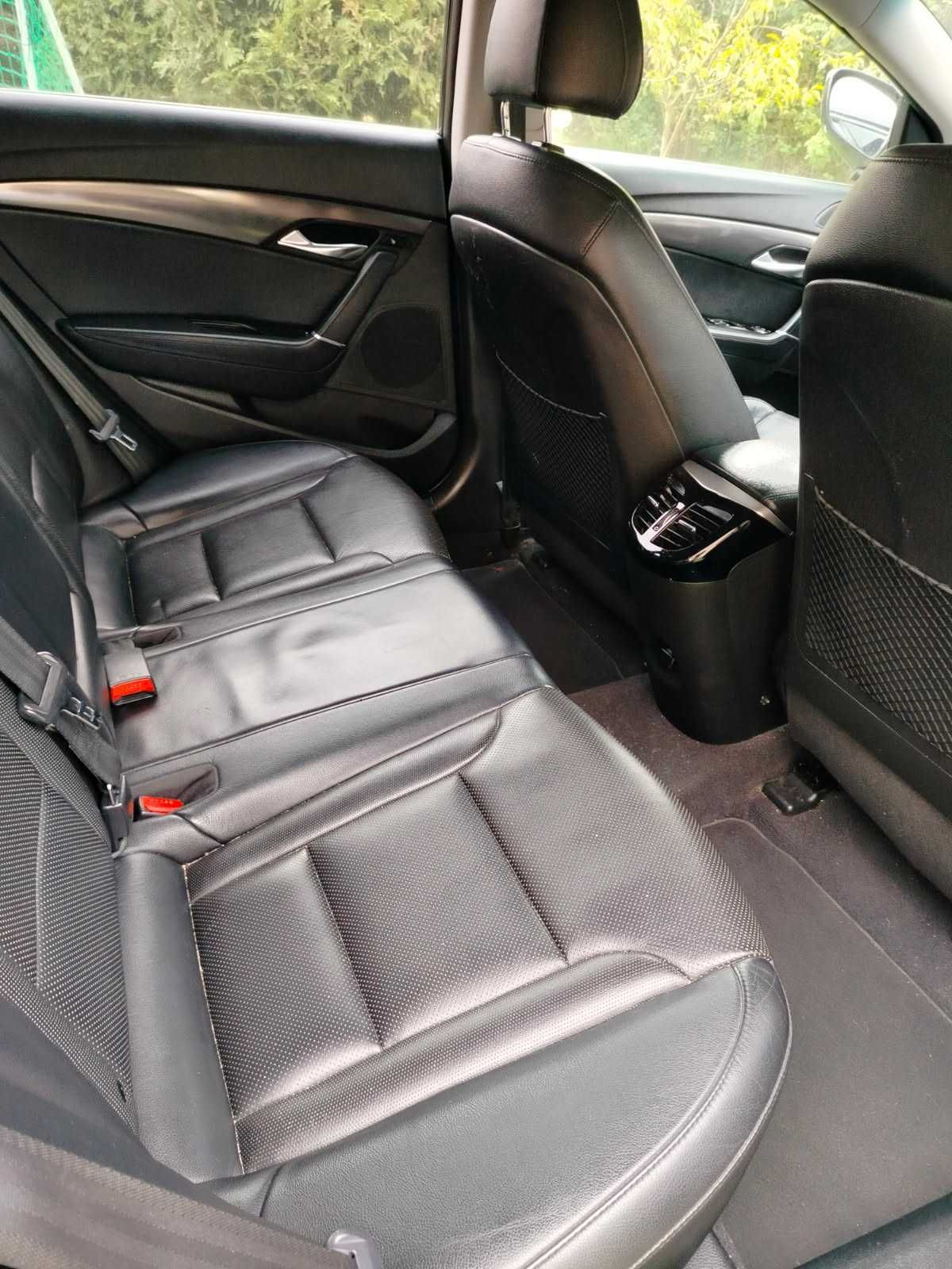 Sprzedam Hyundai i40, kombi 2.0 automat, 2012r, bogate wyposażenie!