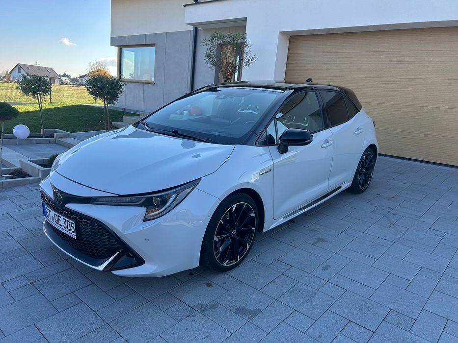 Toyota Corolla Gr hybrid 2.0 184 KM super stan salon Polska