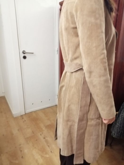 Casaco comprido em pele