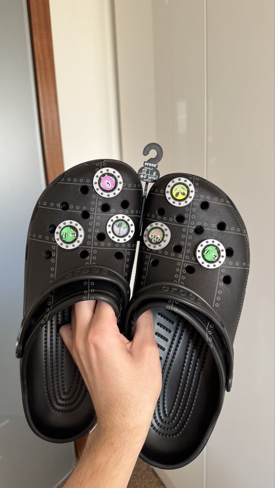 Crocs x Ron English