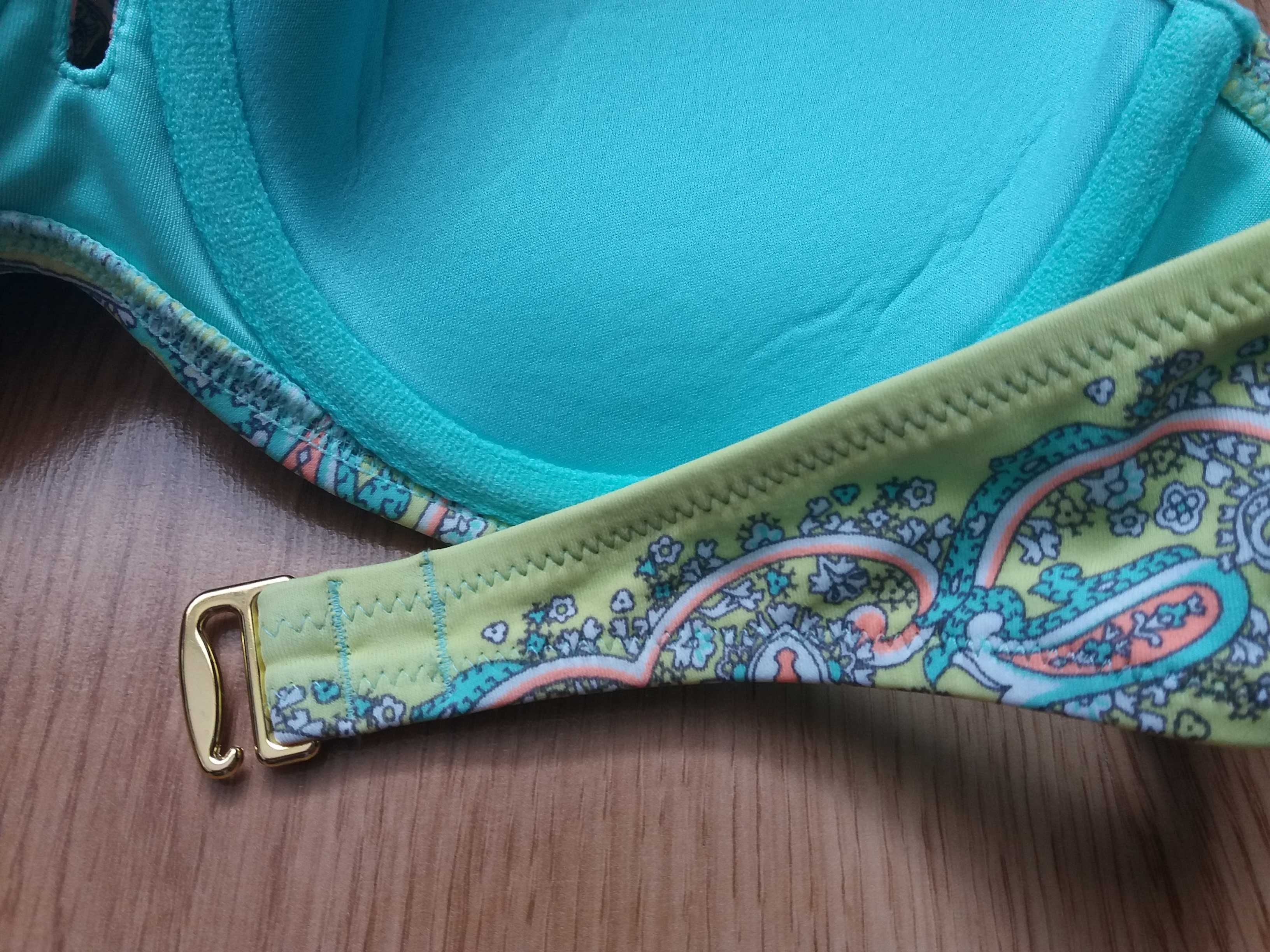 Góra stroju Victoria's Secret 75B