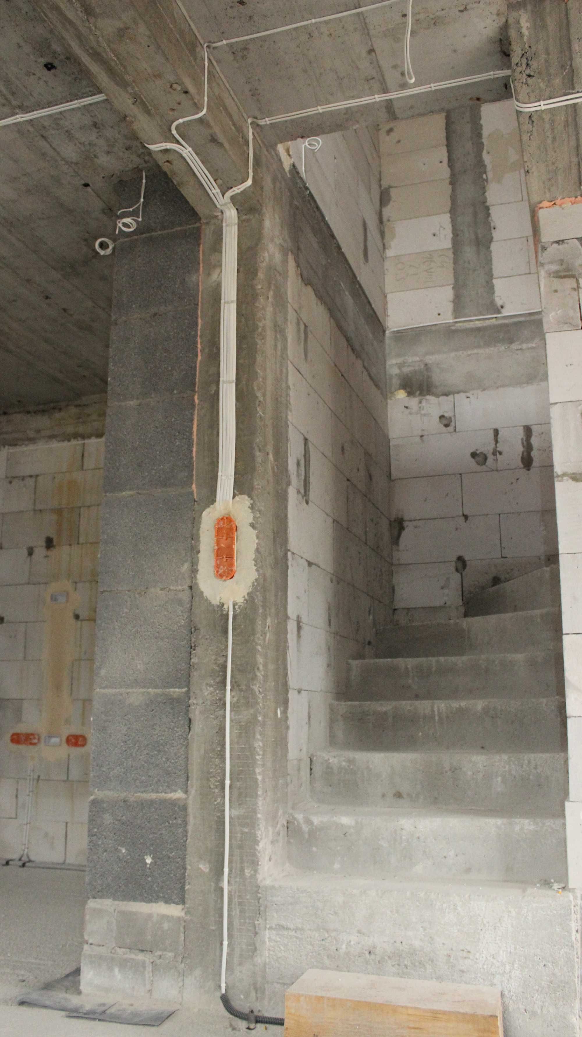 Elektryk,Instalacje elektryczne,Podłączenie indukcj,Przyłacza