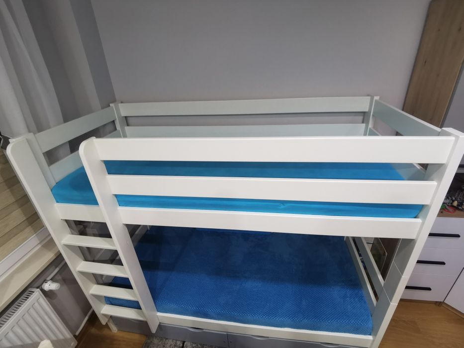 Łóżko piętrowe 180x80 z materacami