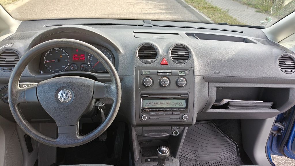 VW caddy life, 2009rok, 1.9 TDI, klimatronik, hak,