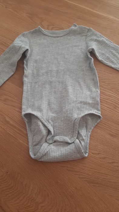 Body H&M r. 86 prążkowe