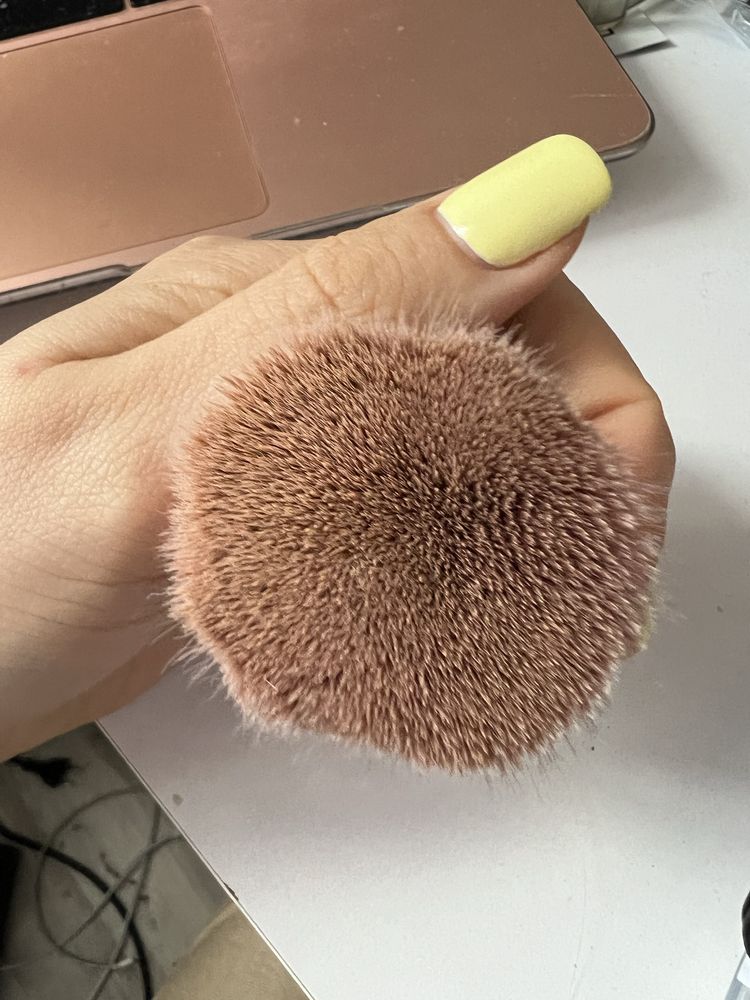 Pędzel do twarzy Fenty Beauty