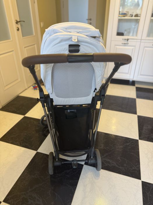 Продам коляску cybex melio