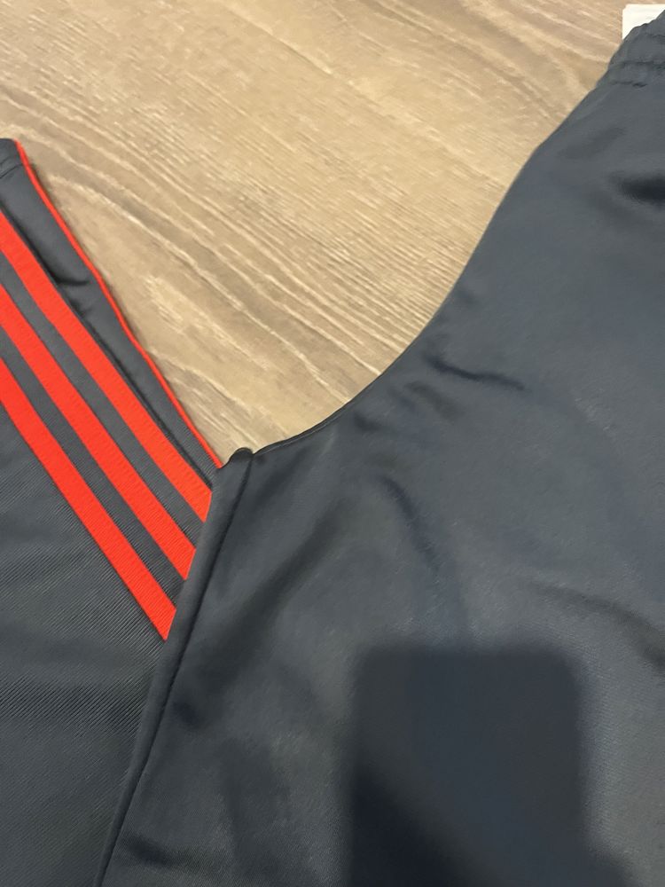 Calça fato de treino Adidas