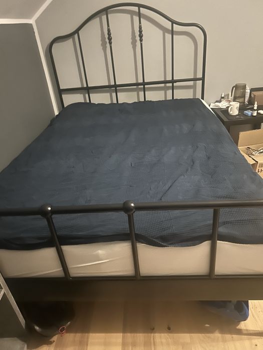 Łóżko metalowe 140×210 stan bardzo dobry