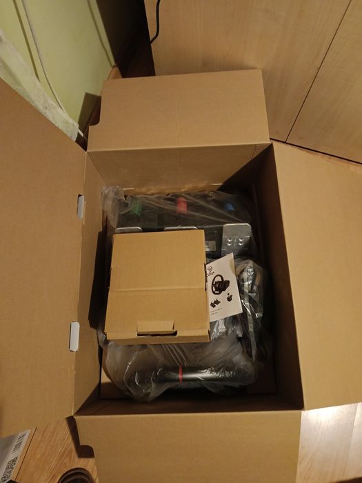 Sprzedam (Nową) kierownicę Cobra GT987FF PRO