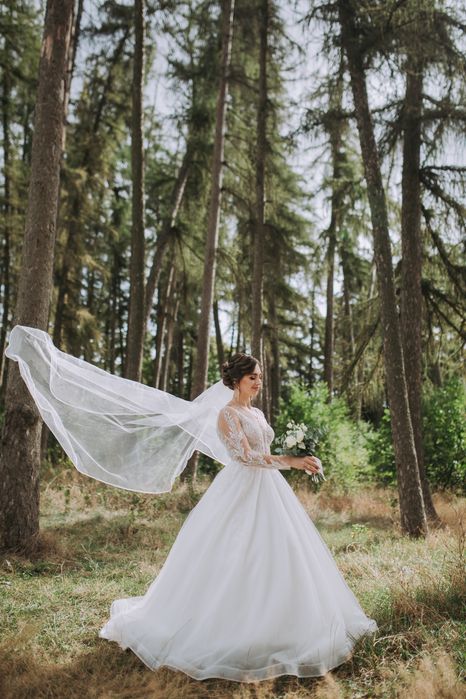 Весільна сукня!