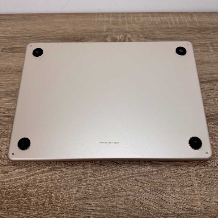 Macbook Air 13" 2025 M4 / 16Gb / SSD 256Gb акб:100% (код: M0809)