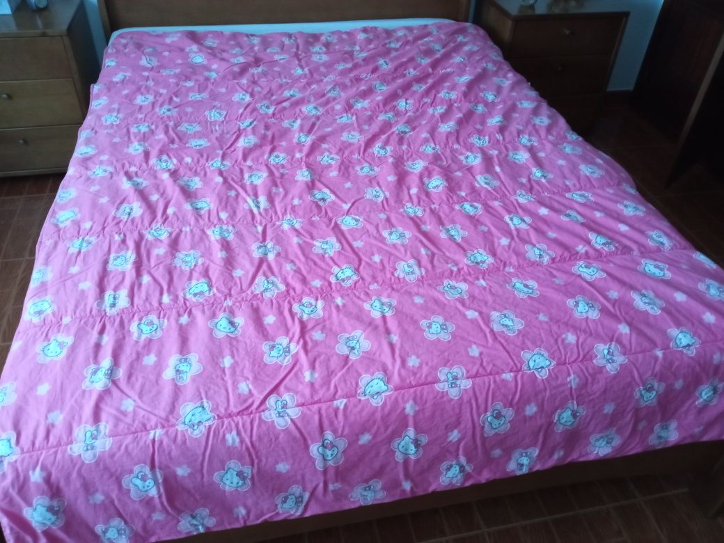 Roupas de cama , em ótimo estado