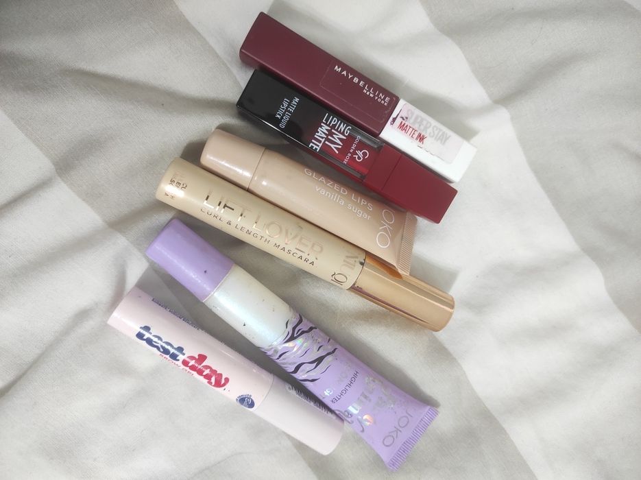 Zestaw kosmetyków do włosów/makijażu/paznokci