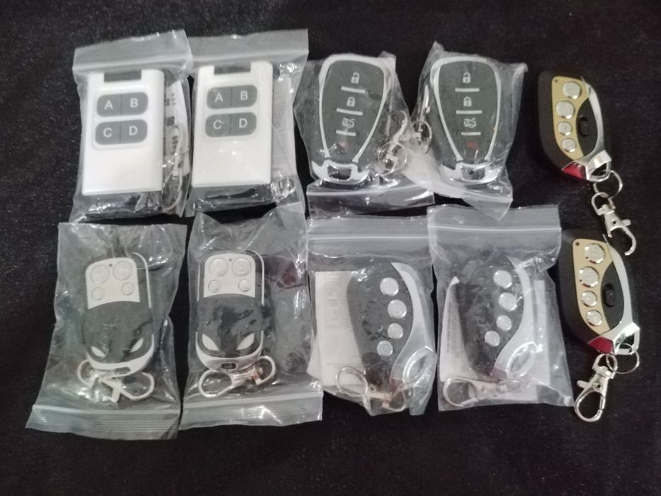 Comandos de portão de garagem.