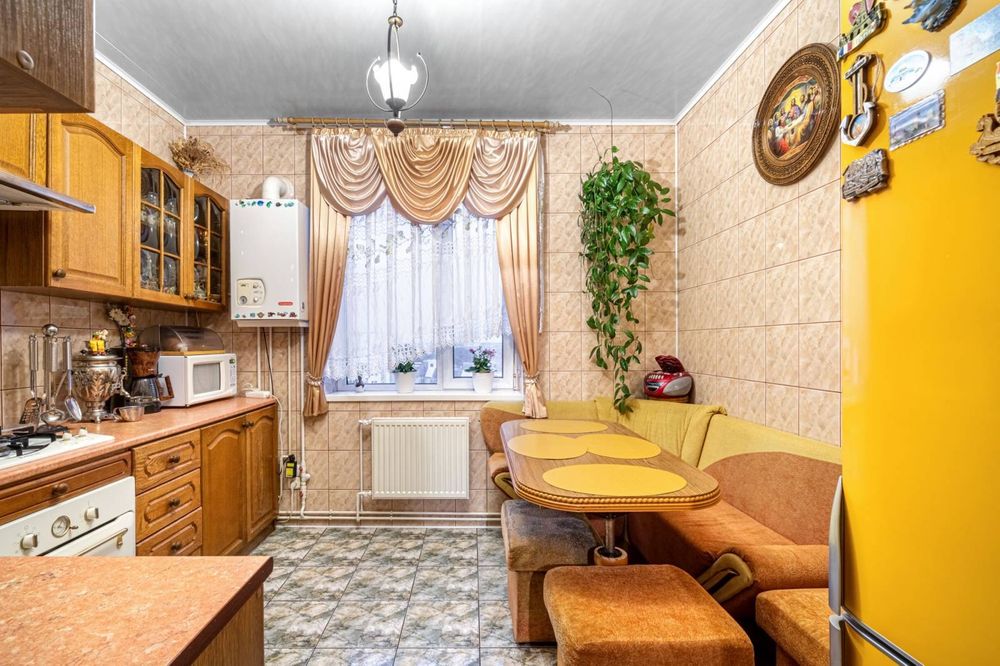 Пропоную для купівлі 3 кімнатну квартиру на вул.Леонтовича