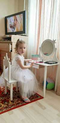 Детский столик,  Трюмо с зеркалом,  макияжный стол для девочки