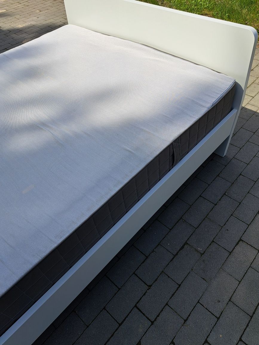 Łóżko Ikea Malm 140x200+ dno łóżka + materac