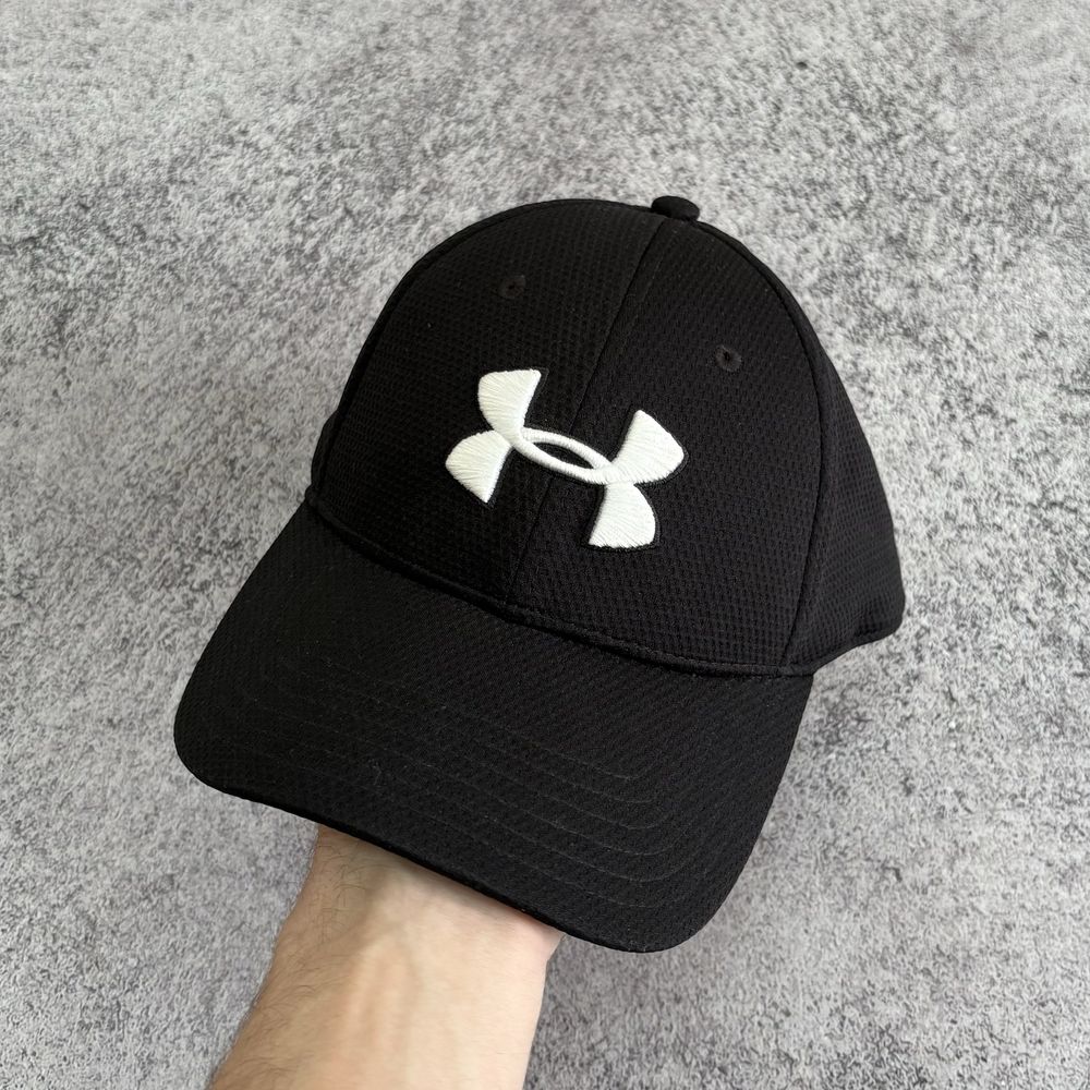 Чоловіча чорна кепка Under Armour