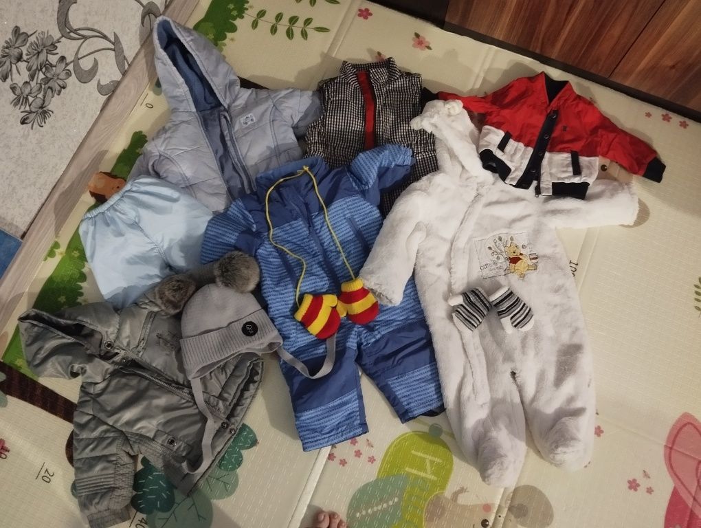 Набір верхнього одягу одним лотом Куртка комбінезон вітровка