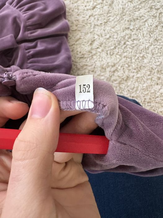 Велюрова сукня для дівчинки