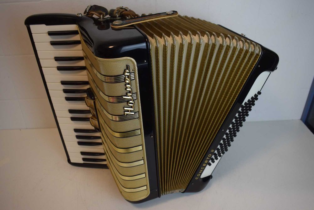 Acordea Hohner Concerto II 2 voz 72 Baixos, N . 353