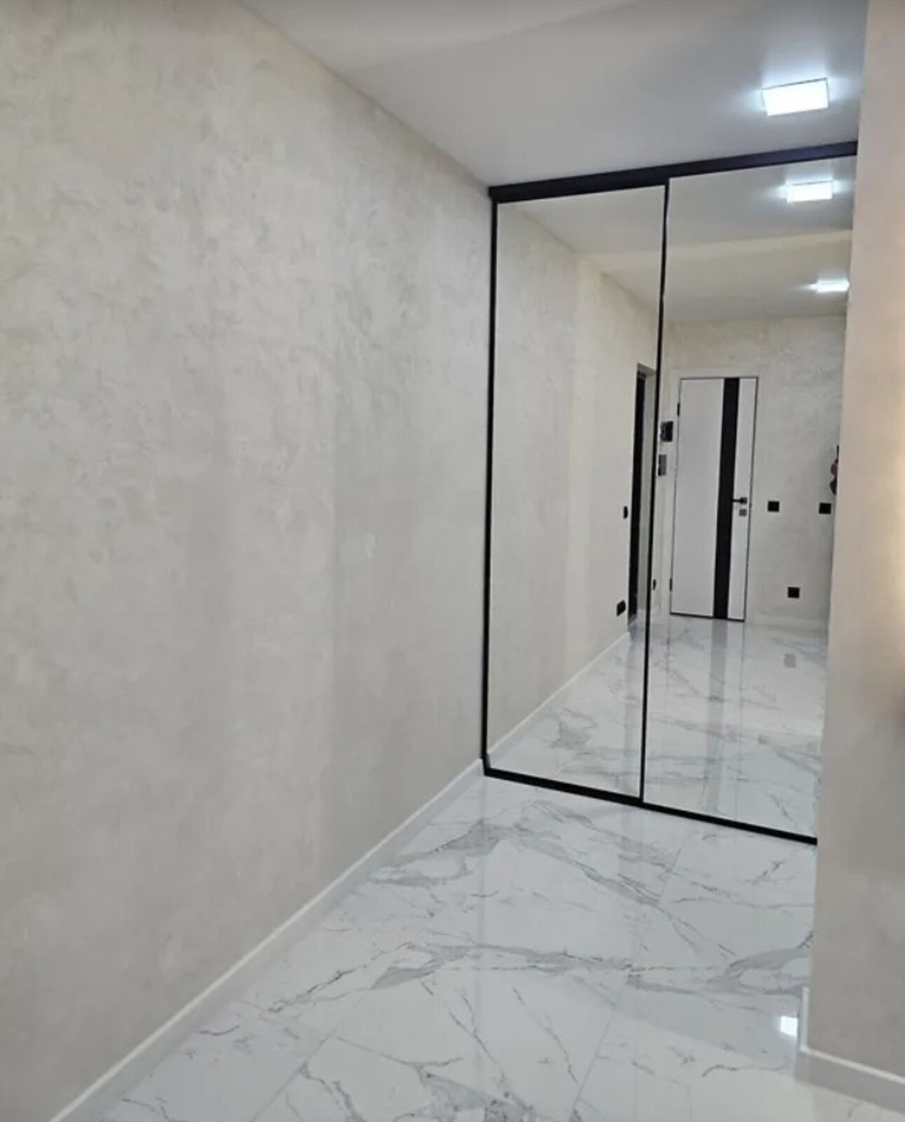 Продаж 2к квартири 80 кв. м на вул. Київська